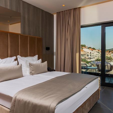 Marinus Beach Hotel Marina Buitenkant foto