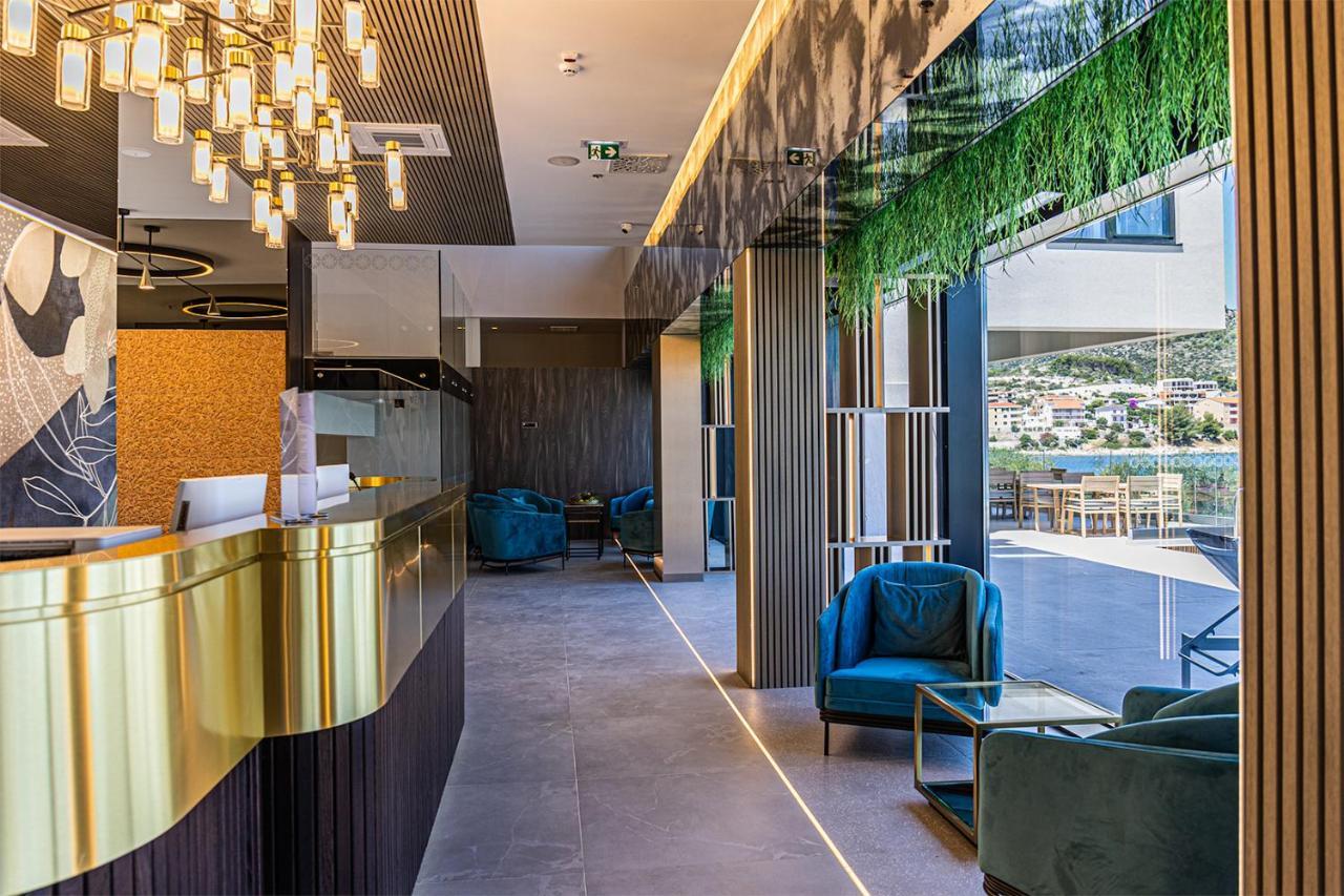 Marinus Beach Hotel Marina Buitenkant foto