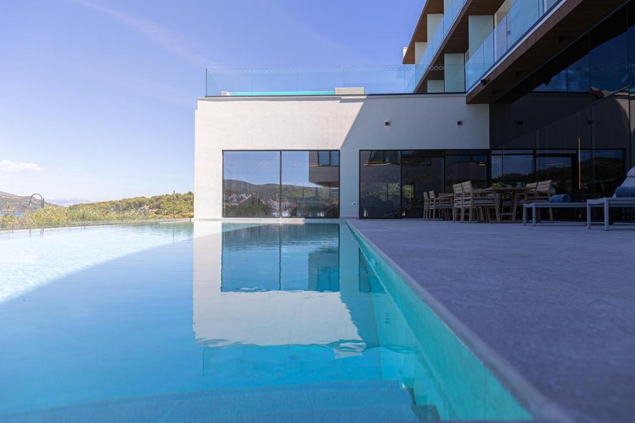 Marinus Beach Hotel Marina Buitenkant foto