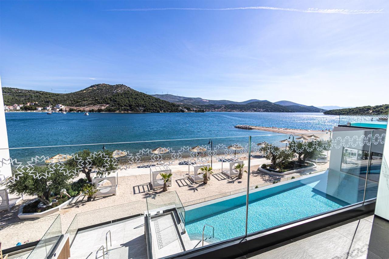 Marinus Beach Hotel Marina Buitenkant foto