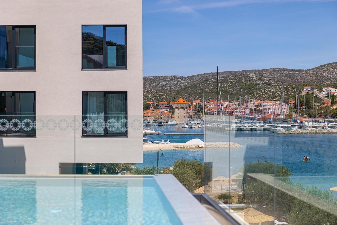 Marinus Beach Hotel Marina Buitenkant foto