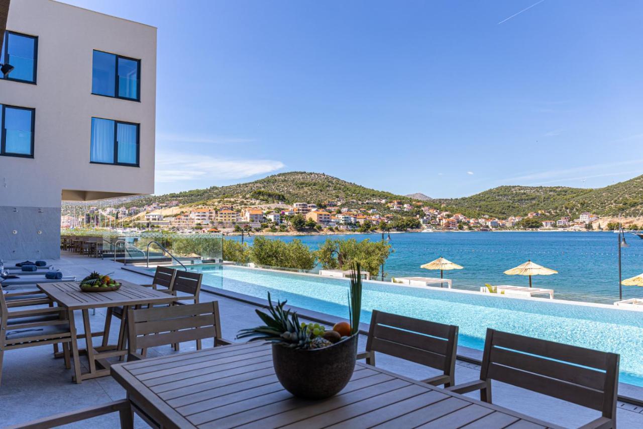 Marinus Beach Hotel Marina Buitenkant foto