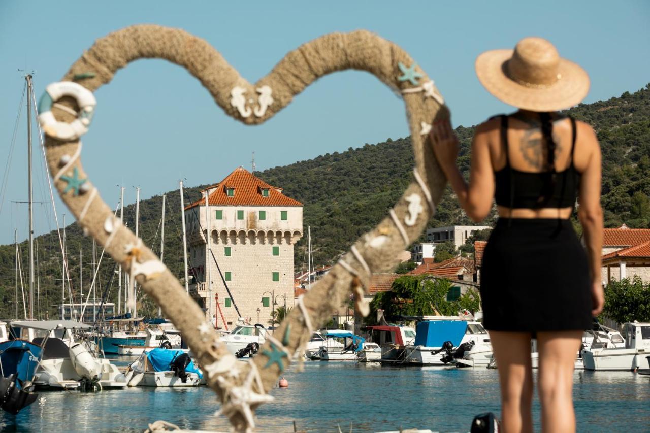 Marinus Beach Hotel Marina Buitenkant foto