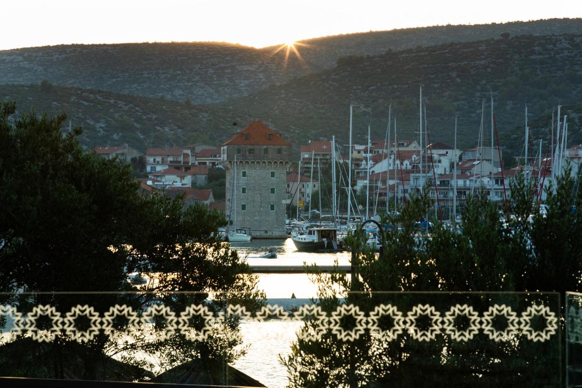Marinus Beach Hotel Marina Buitenkant foto