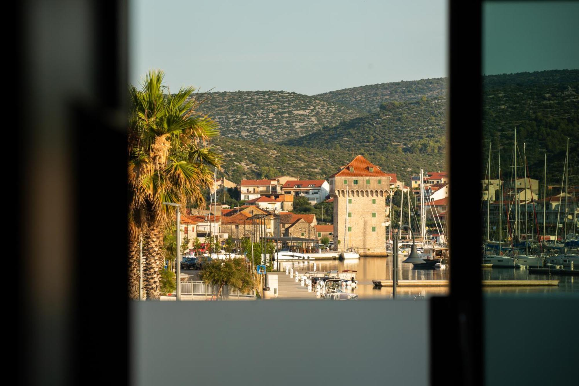 Marinus Beach Hotel Marina Buitenkant foto